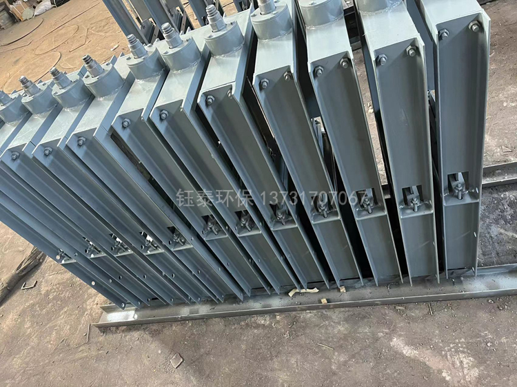 江蘇徐州鋼廠定購(gòu)的24臺(tái)密封型插板閥發(fā)貨 江蘇徐州鋼廠定購(gòu)的24臺(tái)密封型插板閥發(fā)貨