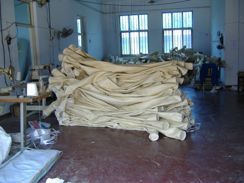 福州陳經理定購的生物質鍋爐除塵布袋與除塵骨架今日已發貨 福州陳經理定購的生物質鍋爐除塵布袋與除塵骨架今日已發貨